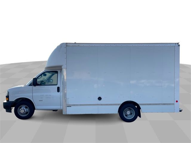 2021 Chevrolet Express Base