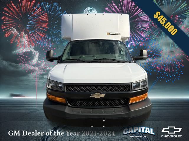 2021 Chevrolet Express Base