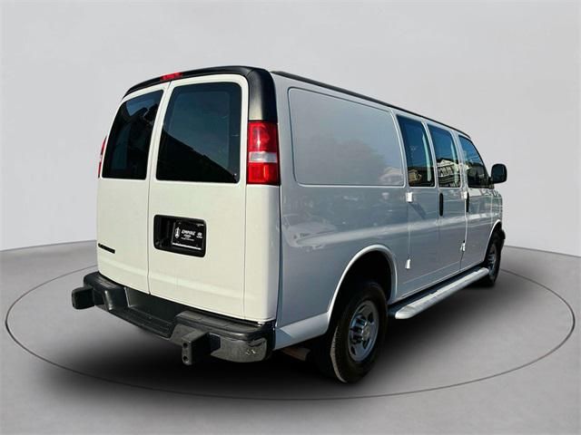 2021 Chevrolet Express Base