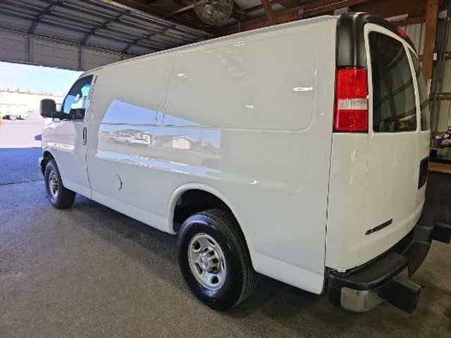 2021 Chevrolet Express Base