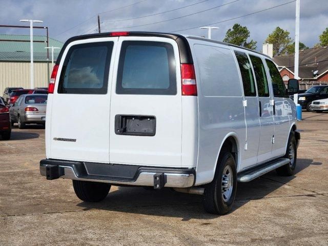 2021 Chevrolet Express Base