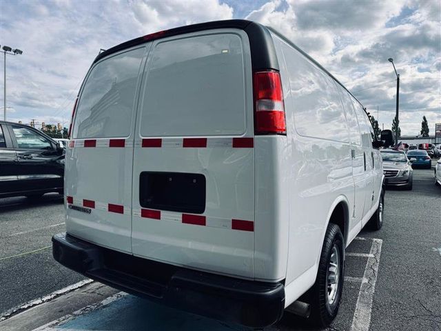 2021 Chevrolet Express Base