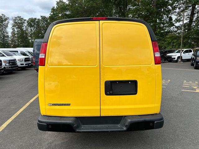 2021 Chevrolet Express Base