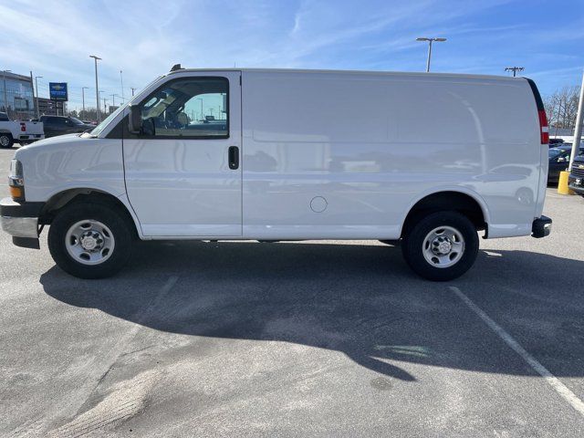 2021 Chevrolet Express Base