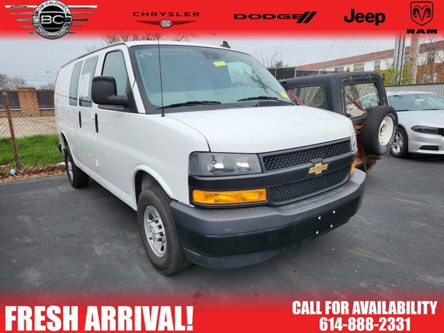 2021 Chevrolet Express Base