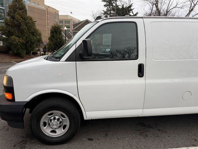 2021 Chevrolet Express Base