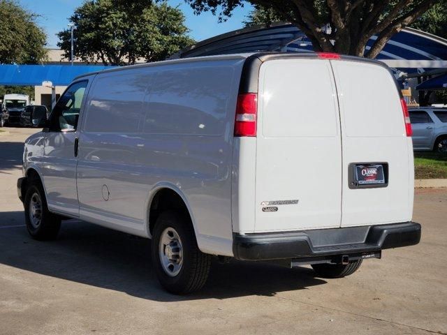 2021 Chevrolet Express Base