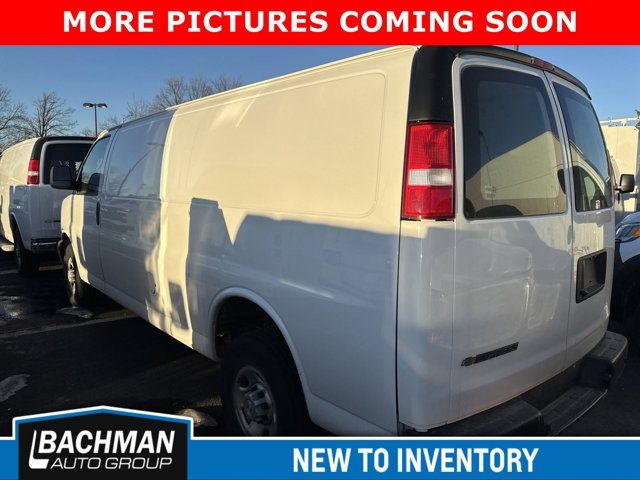 2021 Chevrolet Express Base