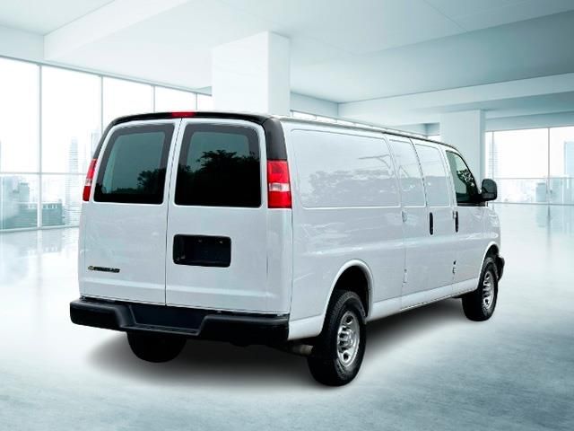 2021 Chevrolet Express Base