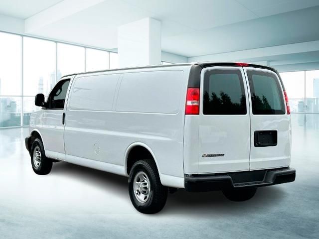 2021 Chevrolet Express Base