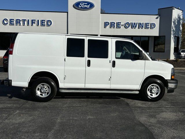 2021 Chevrolet Express Base