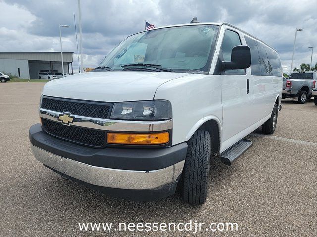 2021 Chevrolet Express LT