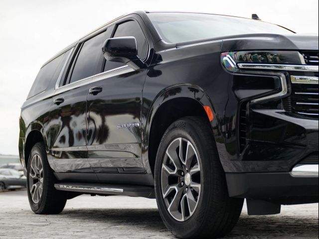 2021 Chevrolet Suburban LT