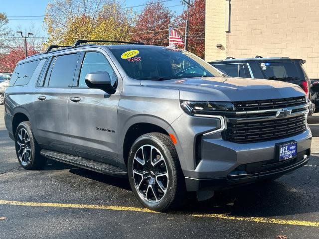 2021 Chevrolet Suburban RST