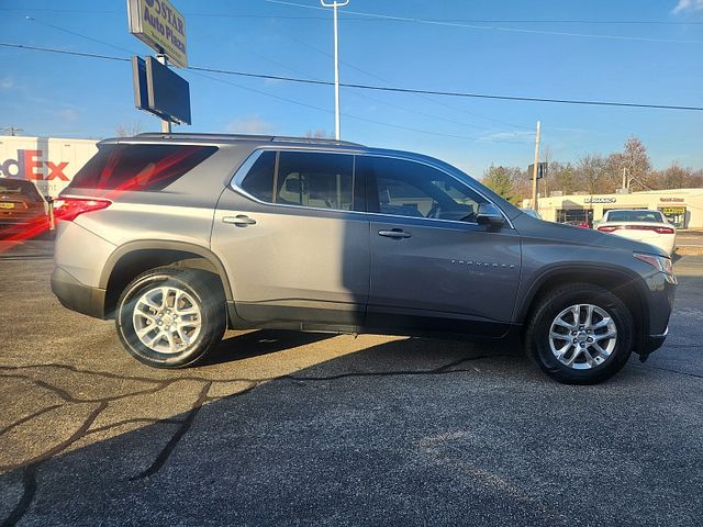 2021 Chevrolet Traverse LT Cloth