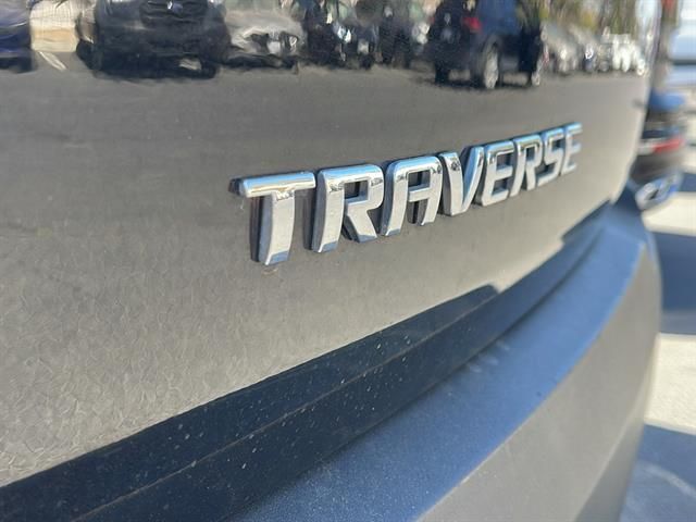 2021 Chevrolet Traverse LT Cloth