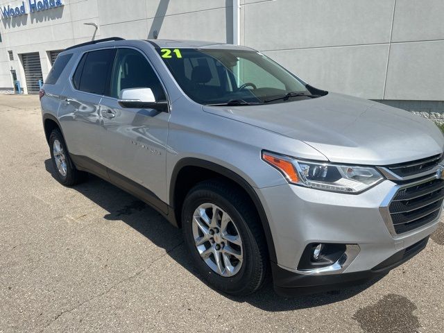 2021 Chevrolet Traverse LT Cloth