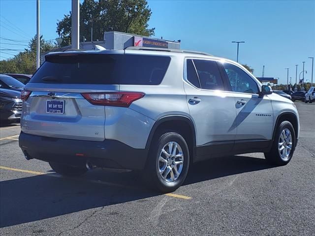 2021 Chevrolet Traverse LT Cloth