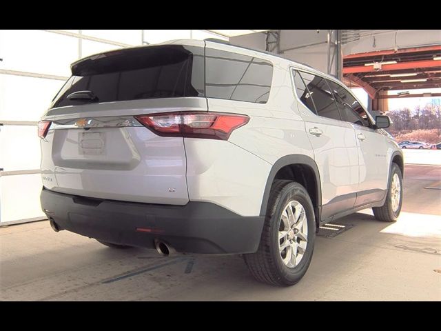 2021 Chevrolet Traverse LT Cloth