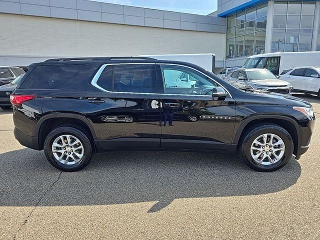 2021 Chevrolet Traverse LT Cloth