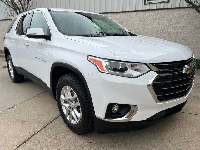 2021 Chevrolet Traverse LT Cloth