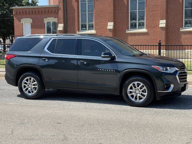 2021 Chevrolet Traverse LT Cloth