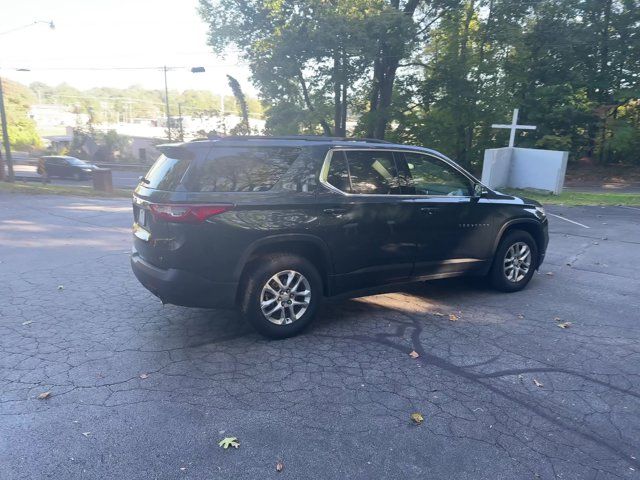 2021 Chevrolet Traverse LT Cloth