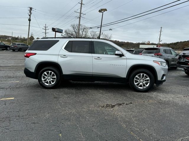 2021 Chevrolet Traverse LT Cloth