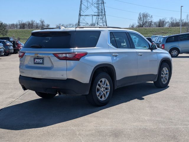 2021 Chevrolet Traverse LT Cloth
