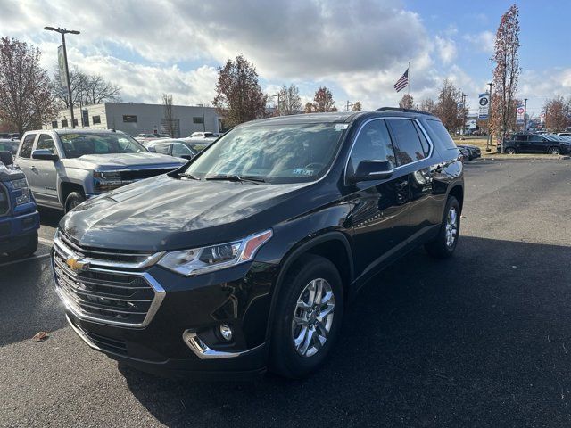 2021 Chevrolet Traverse LT Cloth