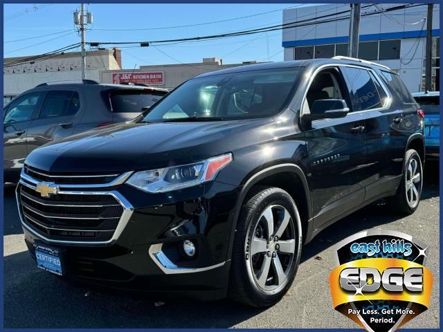 2021 Chevrolet Traverse LT Leather