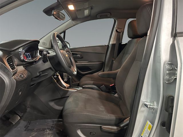 2021 Chevrolet Trax LS