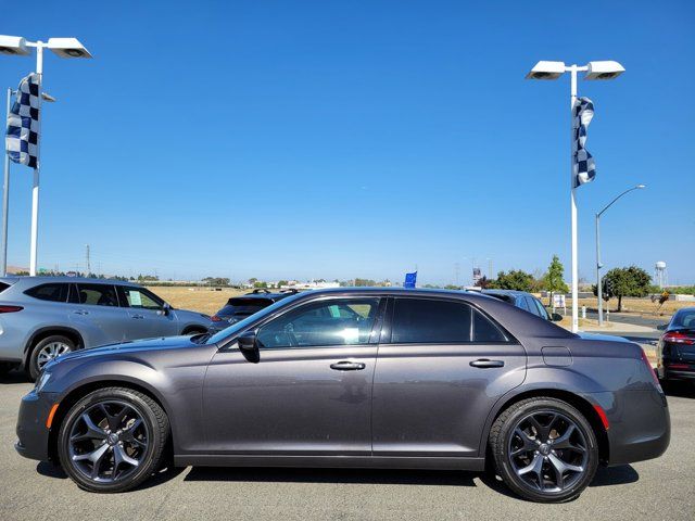 2021 Chrysler 300 300S