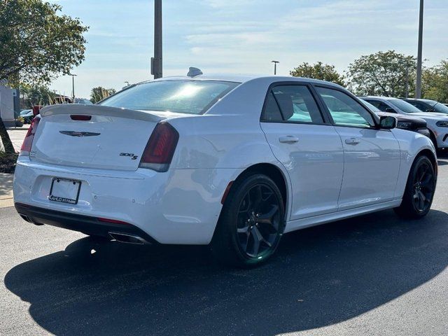 2021 Chrysler 300 300S