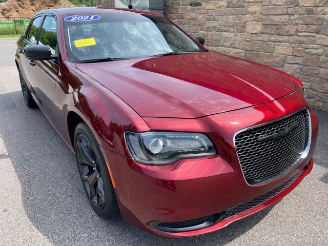 2021 Chrysler 300 Touring