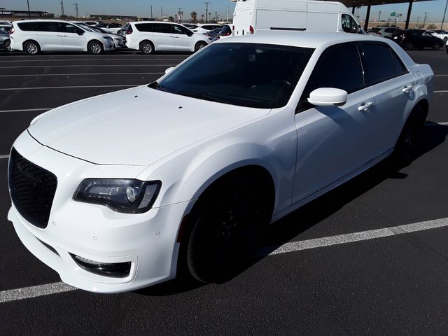 2021 Chrysler 300 Touring L