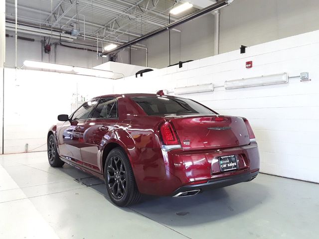 2021 Chrysler 300 Touring L