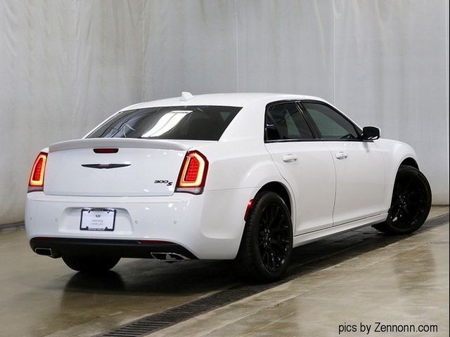 2021 Chrysler 300 300S