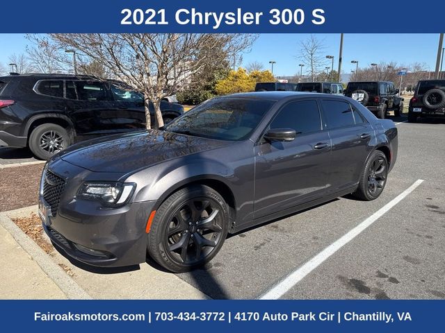 2021 Chrysler 300 300S
