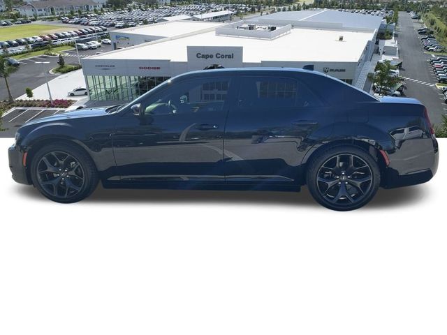 2021 Chrysler 300 300S