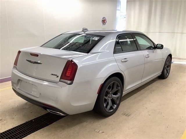 2021 Chrysler 300 300S