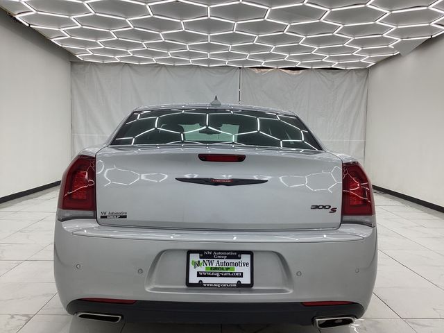 2021 Chrysler 300 300S