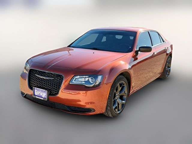 2021 Chrysler 300 Touring