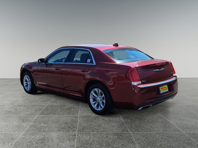 2021 Chrysler 300 Touring