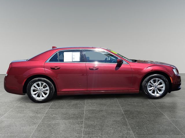 2021 Chrysler 300 Touring