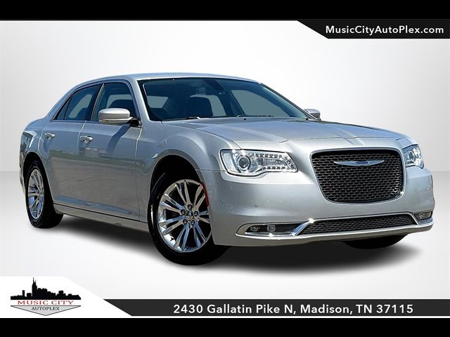 2021 Chrysler 300 Touring L