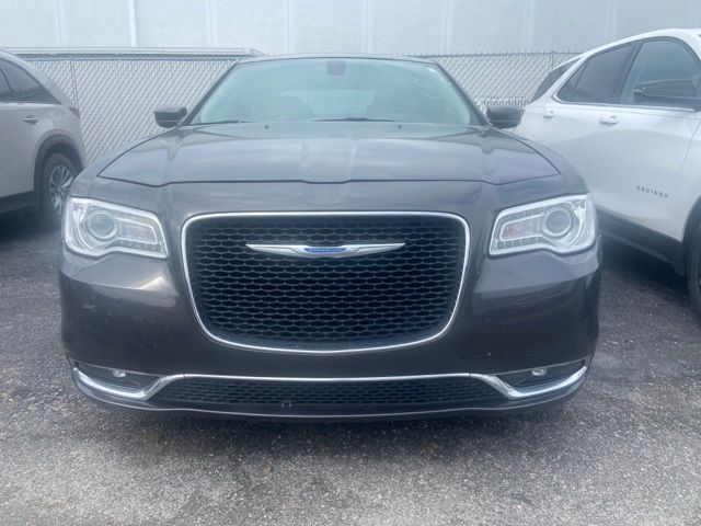 2021 Chrysler 300 Touring L