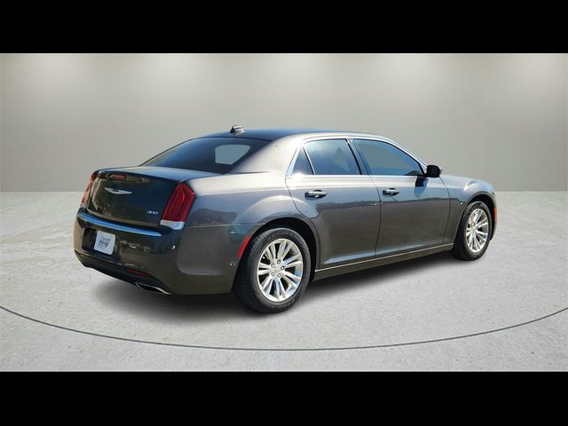 2021 Chrysler 300 Touring L