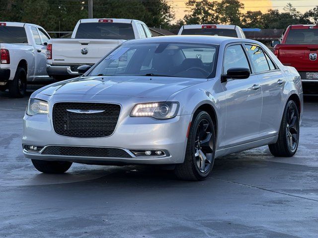 2021 Chrysler 300 Touring