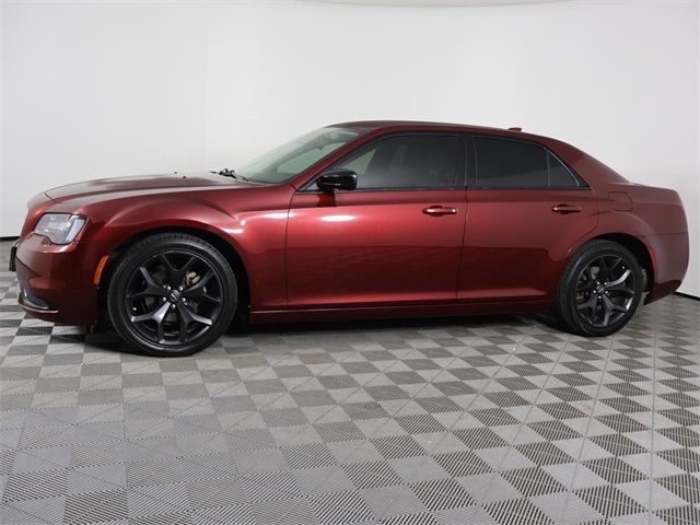 2021 Chrysler 300 Touring